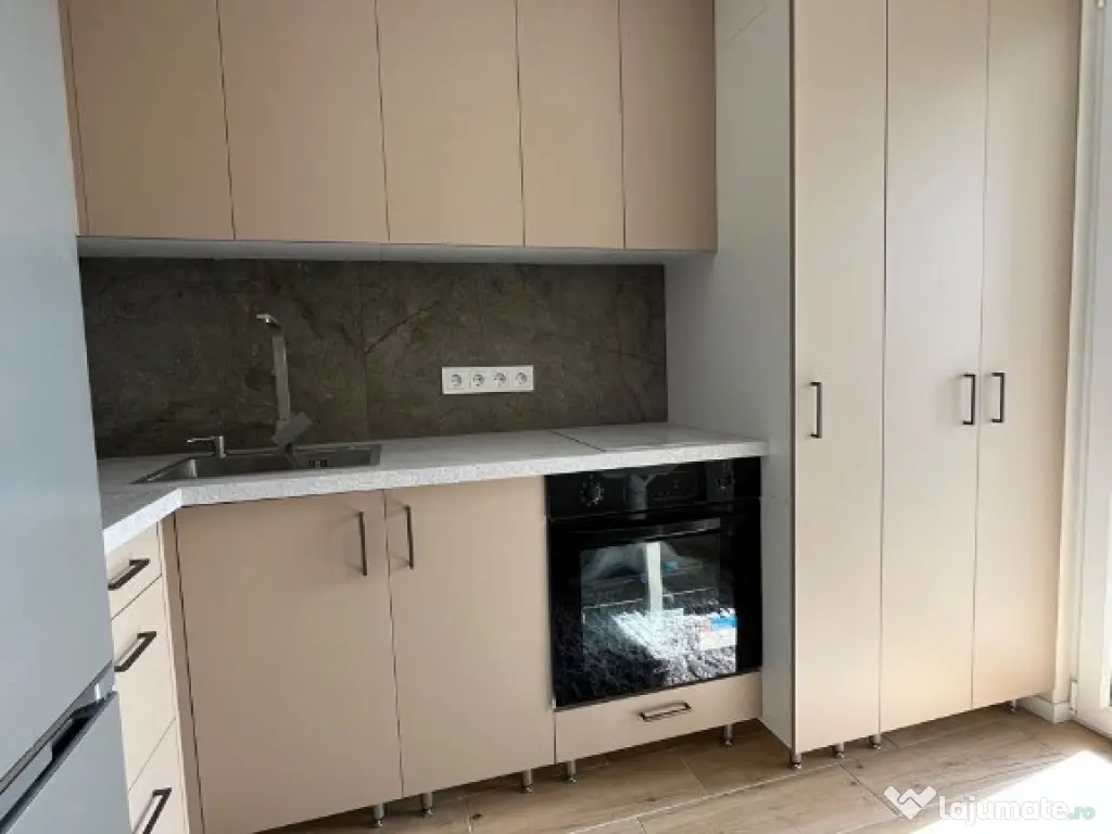 Se inchiriaza apartament cu o camera 