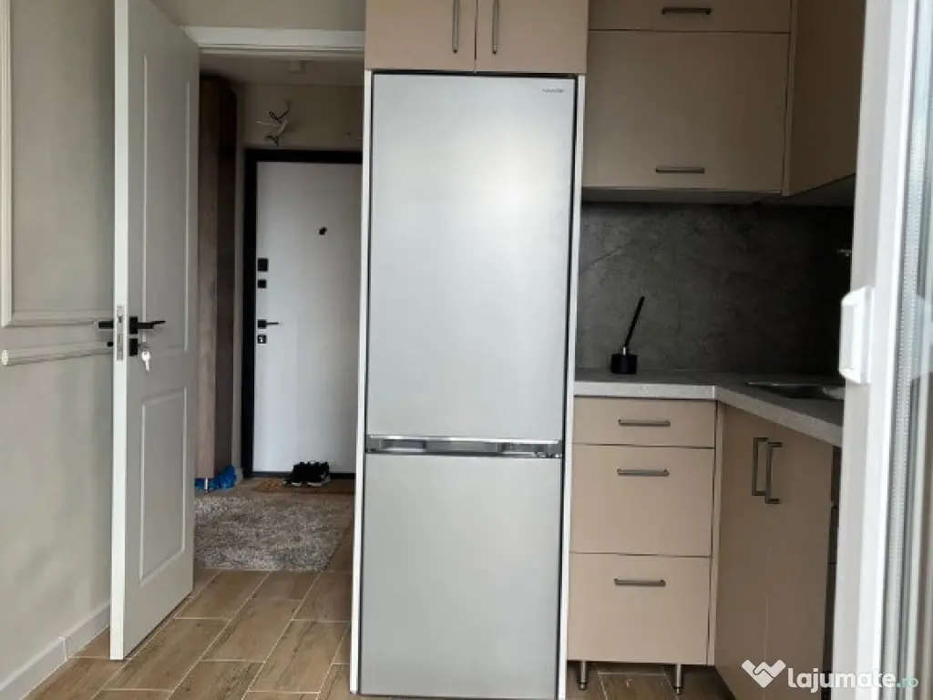 Se inchiriaza apartament cu o camera 