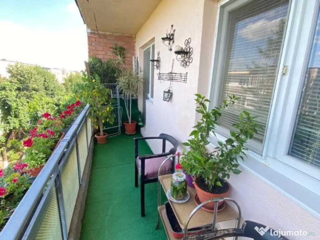 Apartament 4 camere, zona Miorita