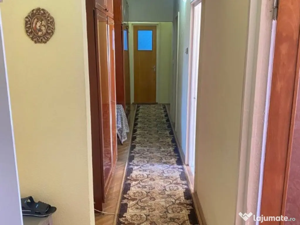 Apartament 4 camere, zona Miorita