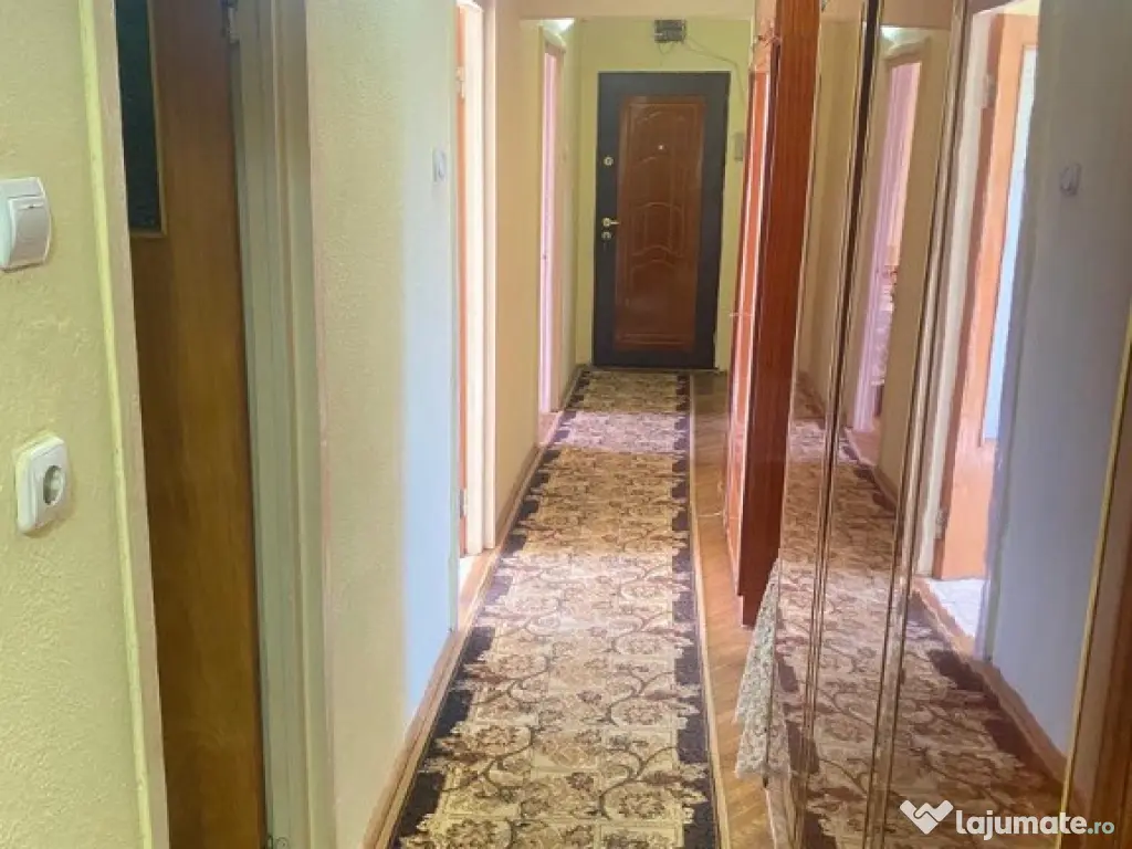 Apartament 4 camere, zona Miorita