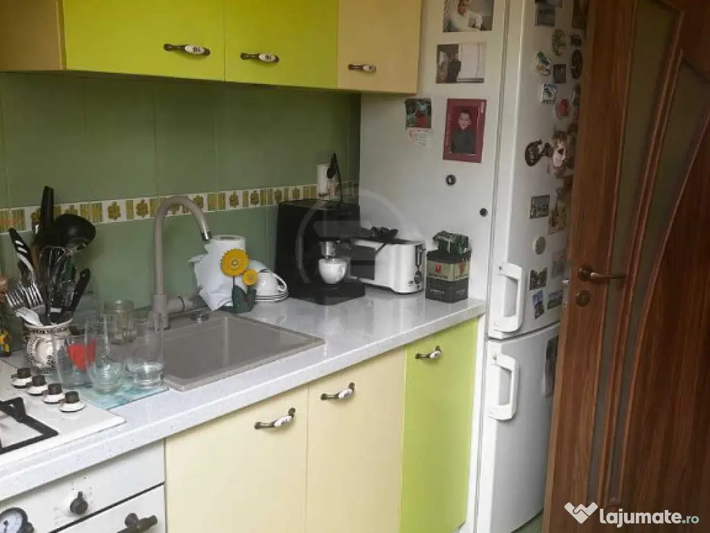 Apartament zona Eroilor 