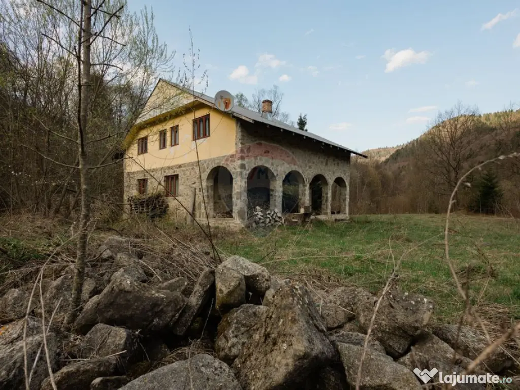 Casa si teren intravilan Tarcau