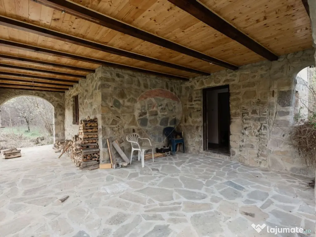 Casa si teren intravilan Tarcau