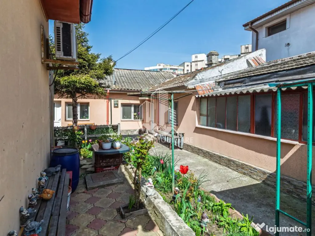 Casa 5 camere La sol si Spatiu comercial stradal, Trocadero 