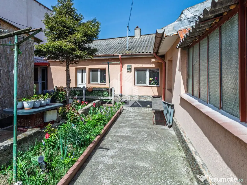 Casa 5 camere La sol si Spatiu comercial stradal, Trocadero 