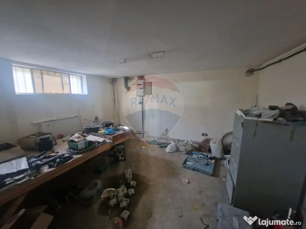 Hala de depozitare si productie în Almas, Județul Neamț