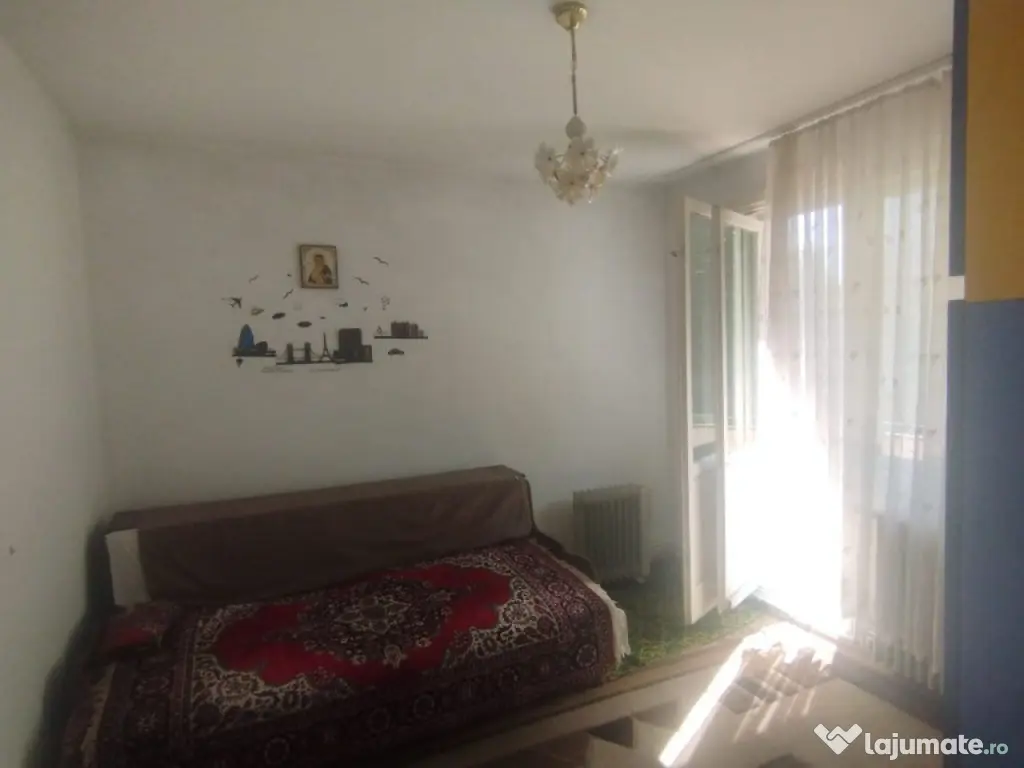 Apartament 2 camere, 2 balcoane, zona Primaverii 