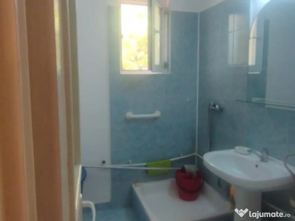 Apartament 2 camere, 2 balcoane, zona Primaverii 