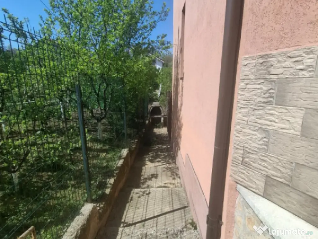 Urgent ocazie investitie casa 400mp+spatii comerciale, rezi