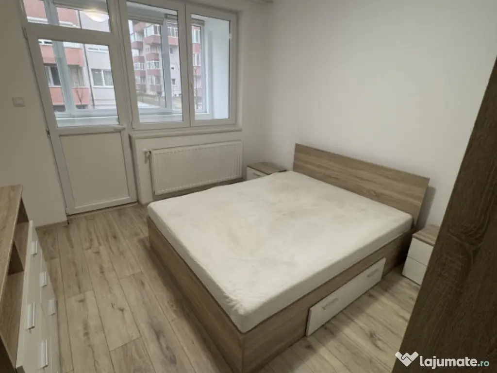Apartament cu 2 camere, bloc nou, Centru 