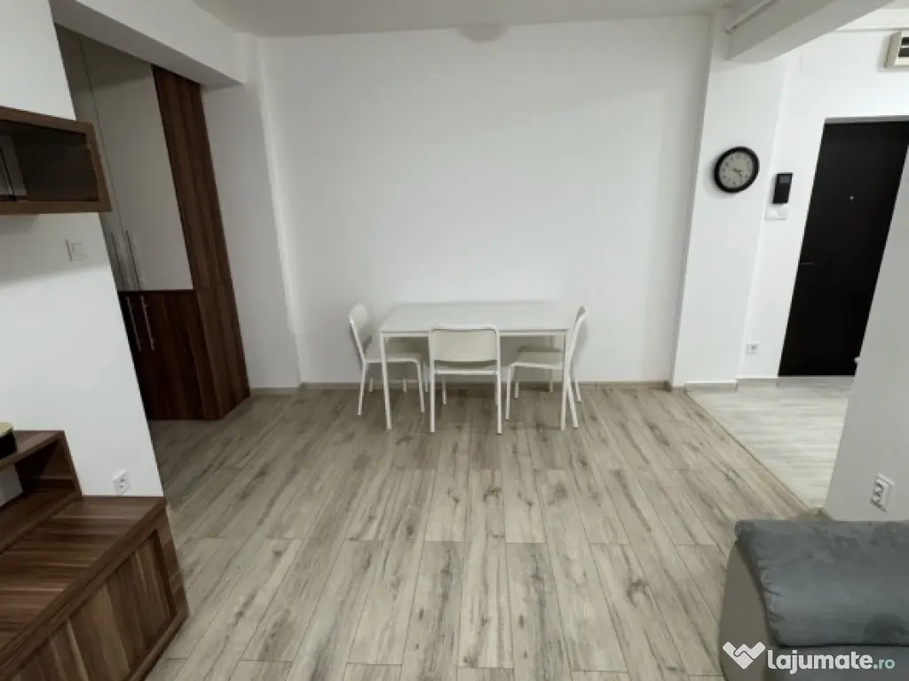 Apartament cu 2 camere, bloc nou, Centru 