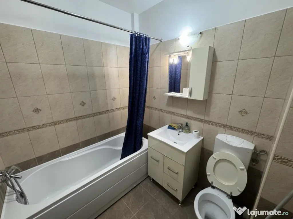 Apartament cu 2 camere, bloc nou, Centru 