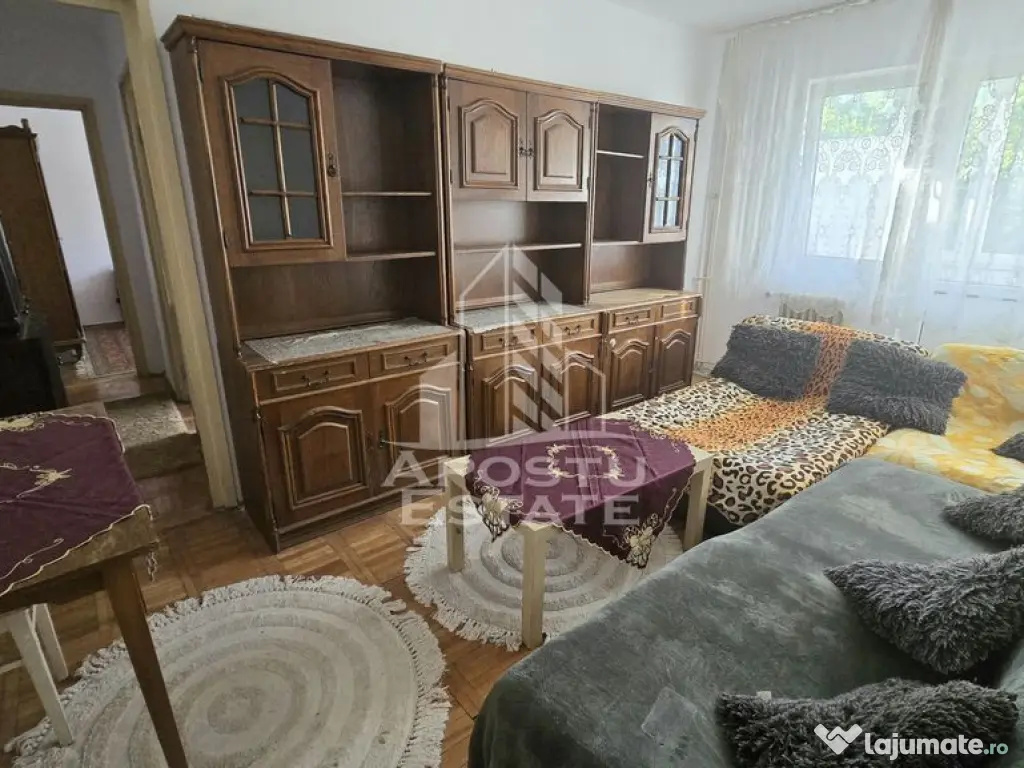 Apartament cu 4 camere, etaj intermediar, zona Dacia