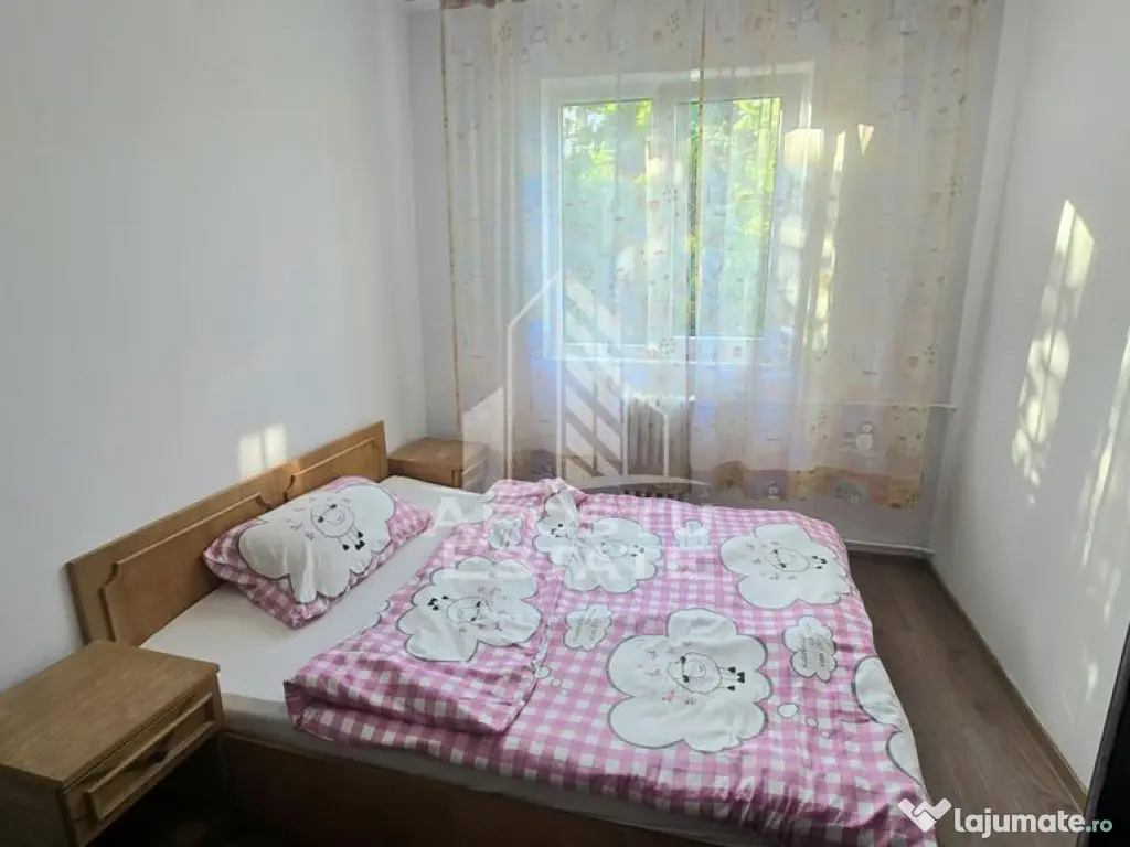 Apartament cu 4 camere, etaj intermediar, zona Dacia