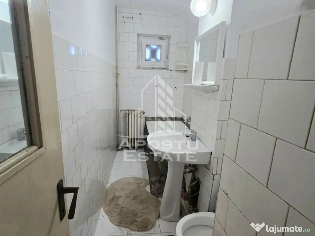 Apartament cu 4 camere, etaj intermediar, zona Dacia