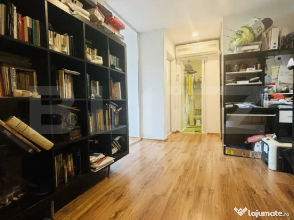 Apartament decomandat cu 3 camere în zona Torontalului