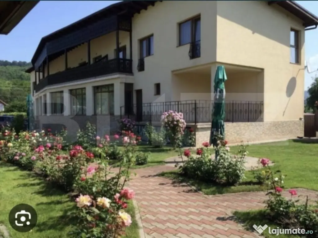 Pensiune 10 Camere pretabil si pentru Casa e Varstnici