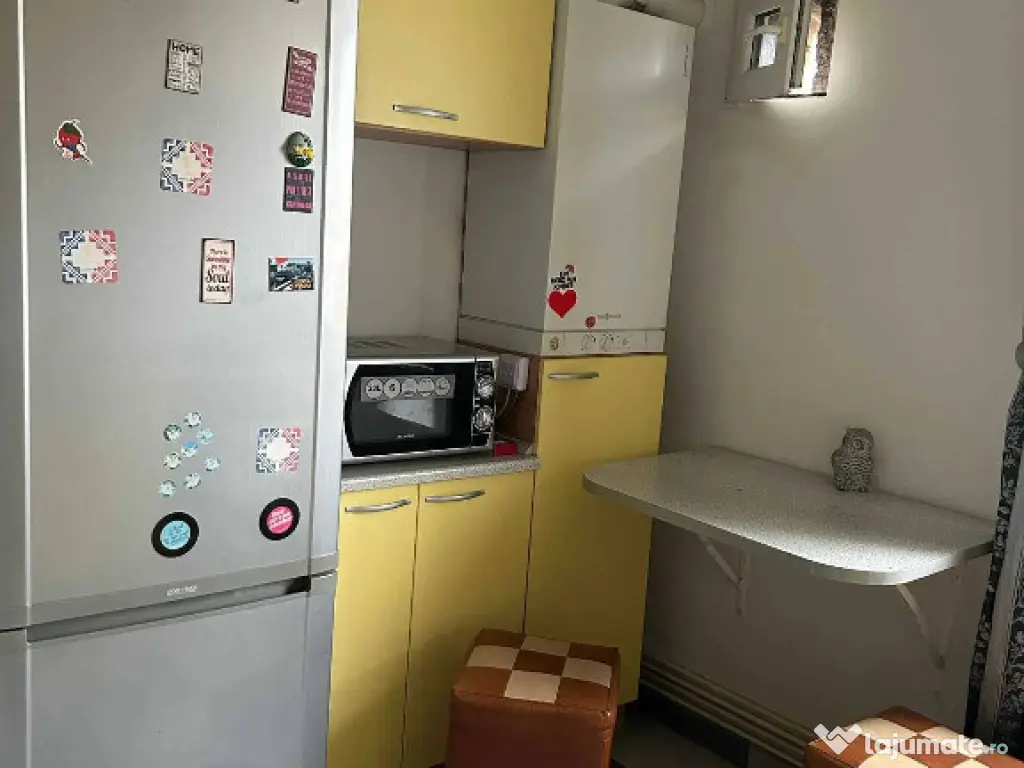 Apartament 2 camere, semidecomandat - zona Astra