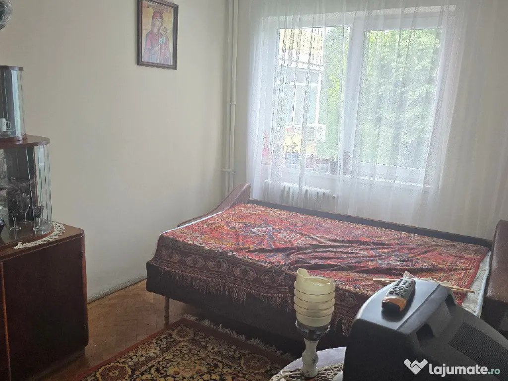 Vand apartament cu 3 camere in Deva, etaj 3, Gojdu (Zamfirescu),