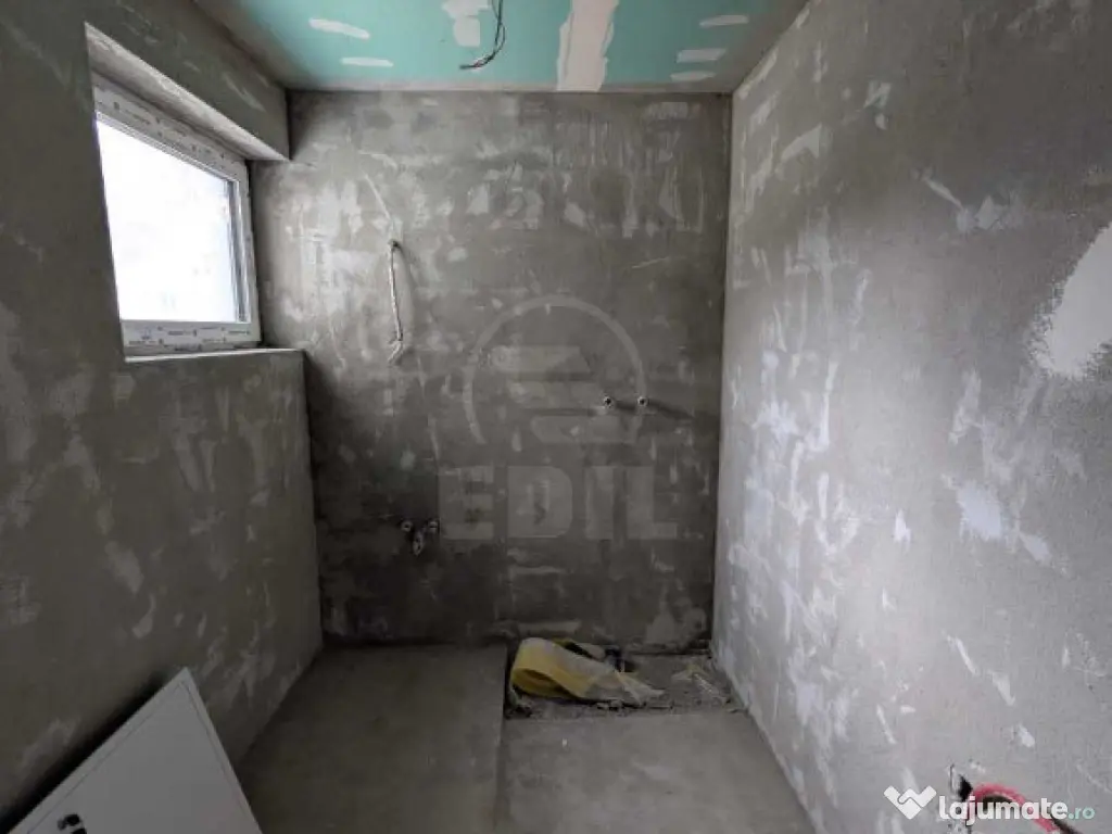 Duplex semifinisat, zona tautiului