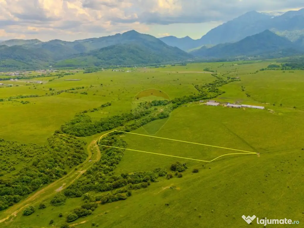 Teren 10,800mp Rasnov / Drumul DN73 