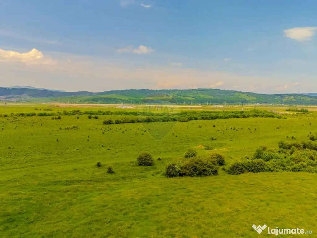 Teren 10,800mp Rasnov / Drumul DN73 