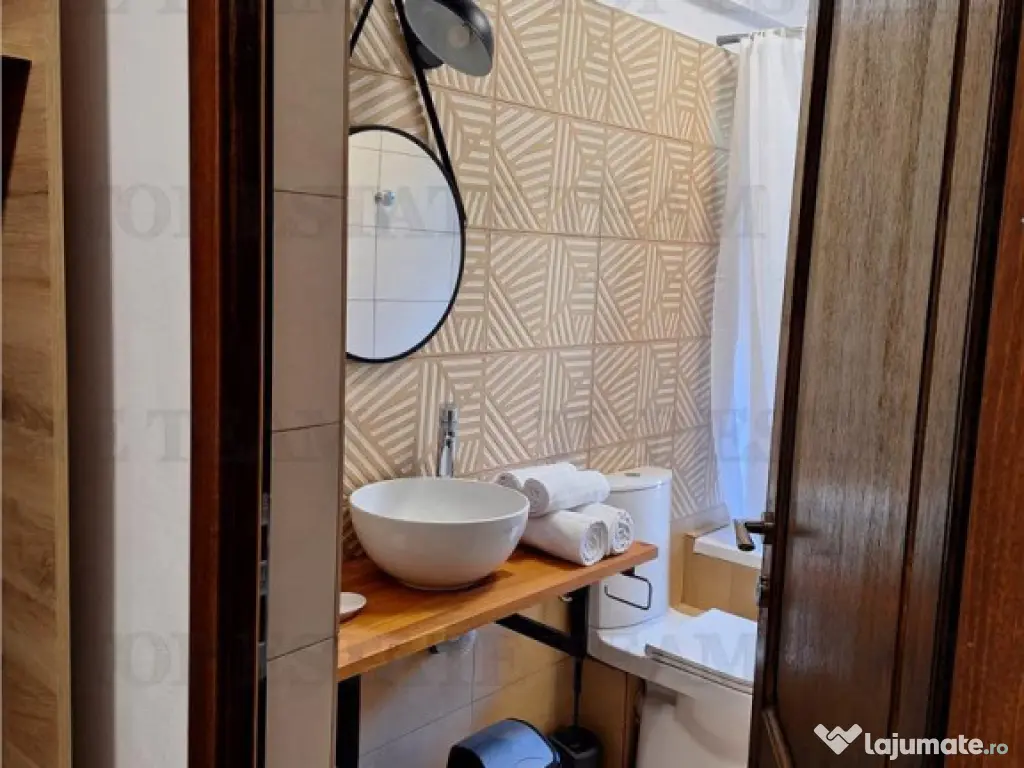 Pensiune premium de in Voronet - 1.610 mp utili, teren 1.02