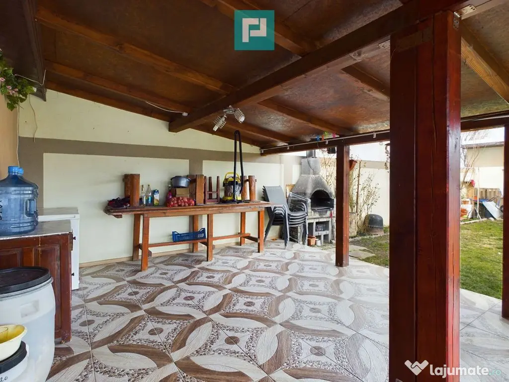 Casă cu 5 camere în Nădlac 