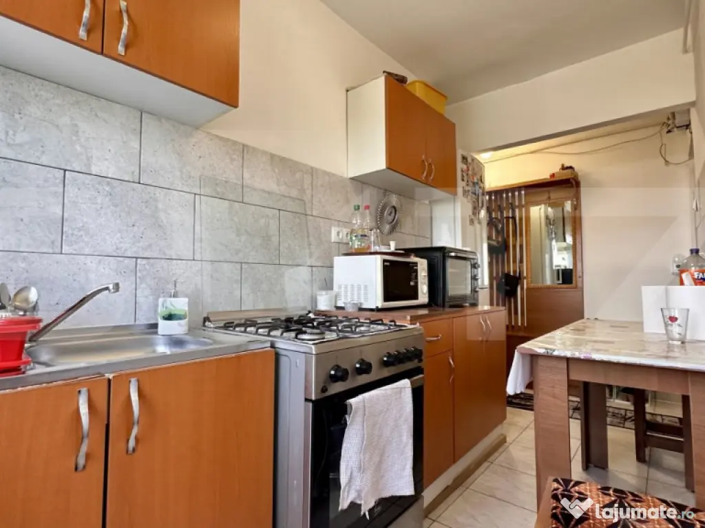 Apartament 2 camere de vânzare, Rogerius