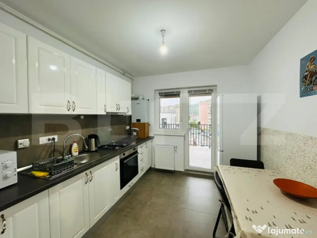Apartament cu 2.5 camere decomandat, 70 mp, zona Noua, Braso