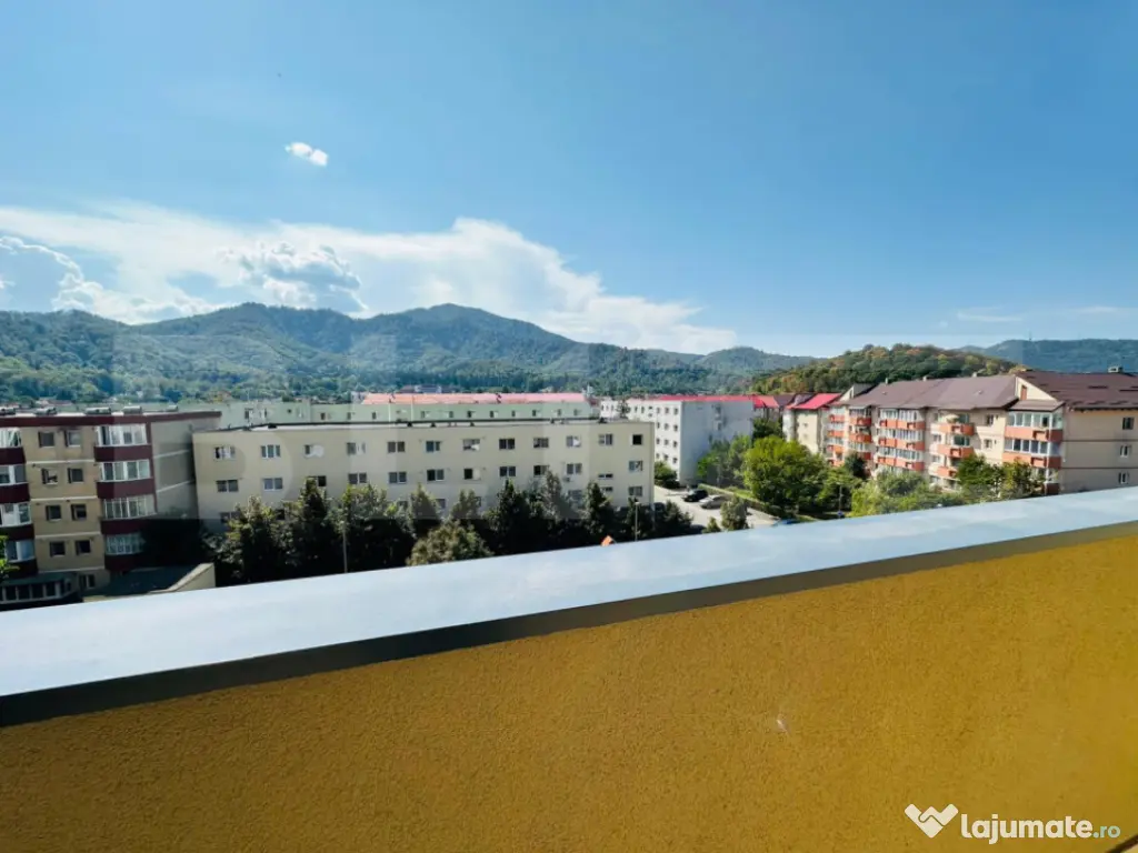 Apartament cu 2.5 camere decomandat, 70 mp, zona Noua, Braso