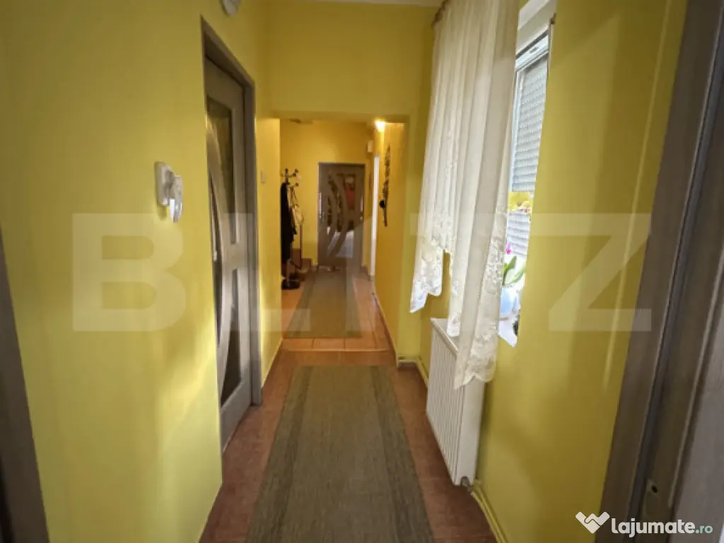 Casa P+2, 240 mp, 300 mp teren, zona Titulescu