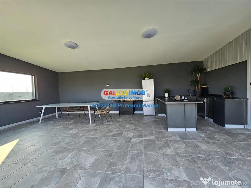 Casa de Lux cu piscina in aer liber situata in comuna Clinc