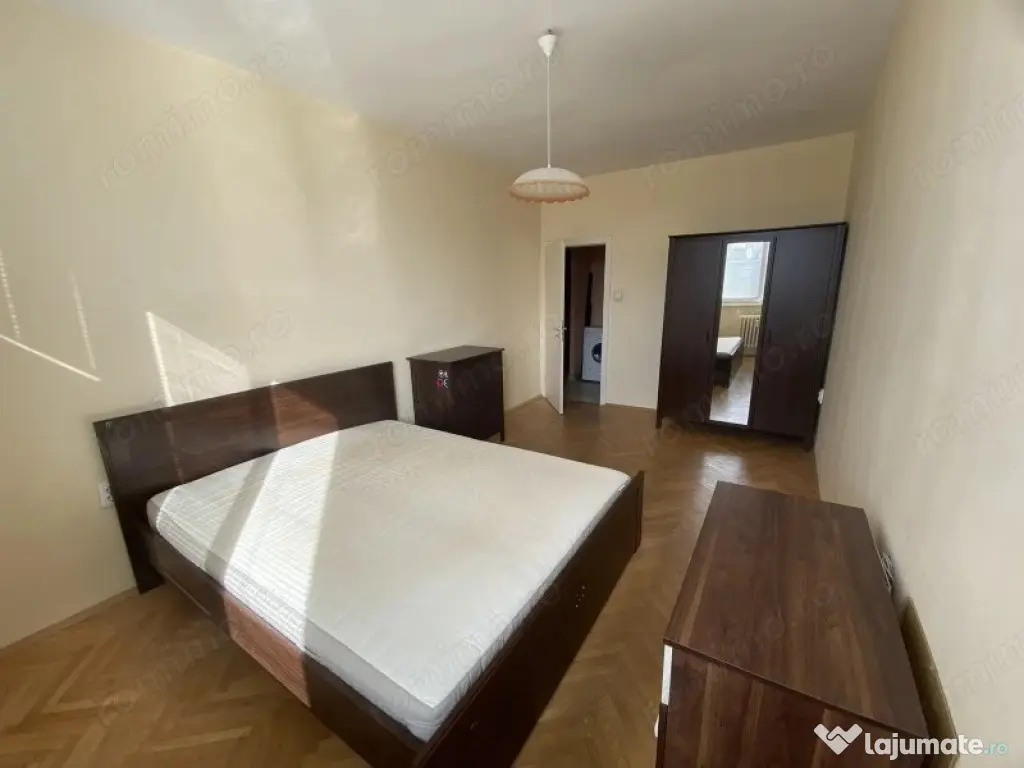 2 camera in zona Steaua