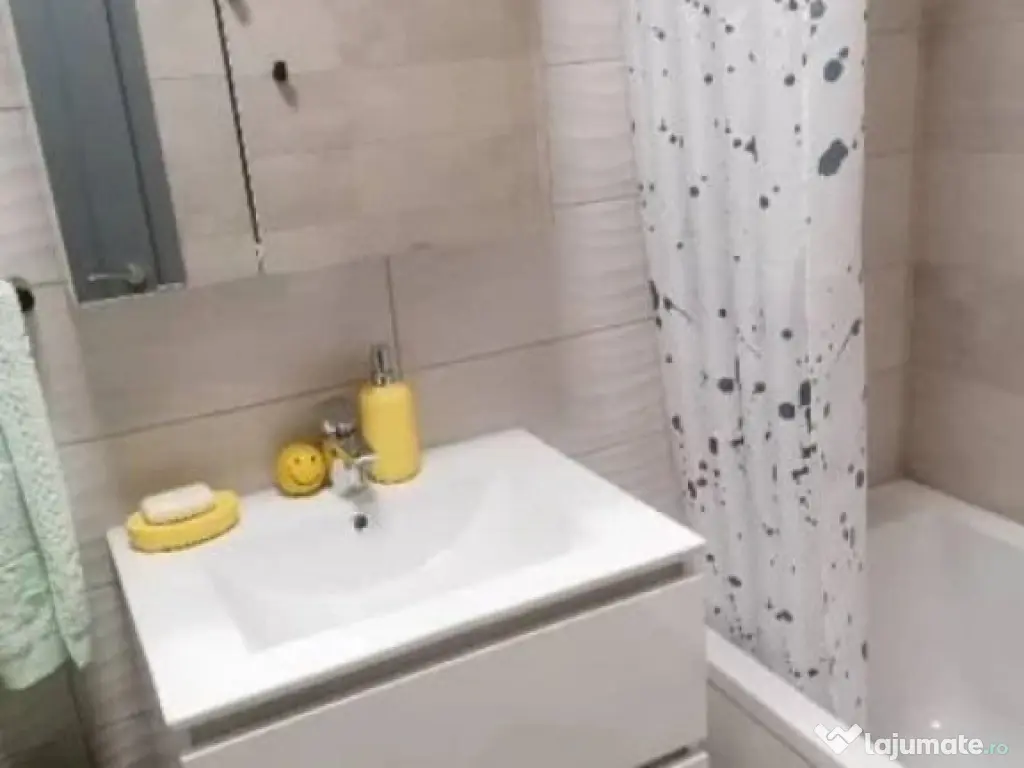 1 camera in zona Centrala