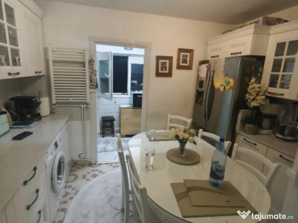 Apartament 2 camere + boxa, etaj intermediar, 56 mp, Siret