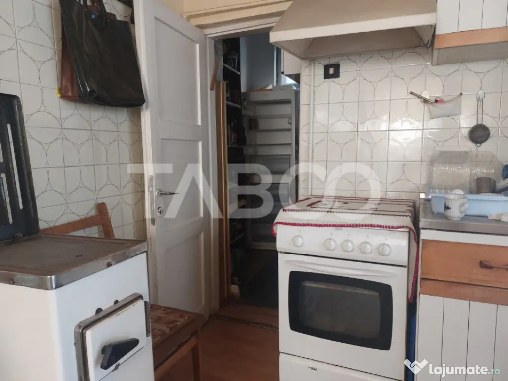 Casa 78 mpu curte proprie pretabila regim hotelier zona isto 