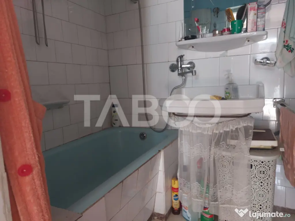 Casa 78 mpu curte proprie pretabila regim hotelier zona isto 