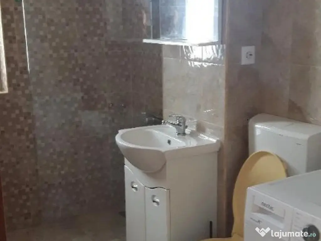 1 camera in zona Sagului