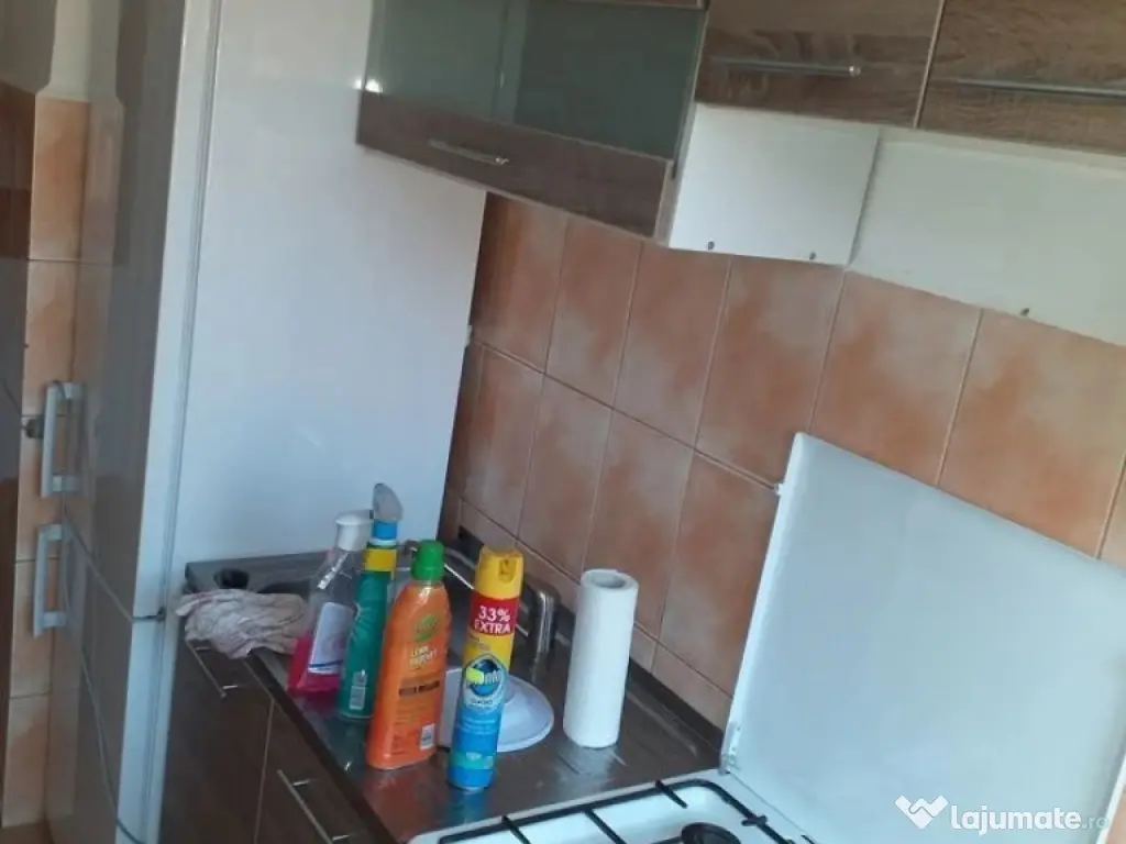 1 camera in zona Ronat