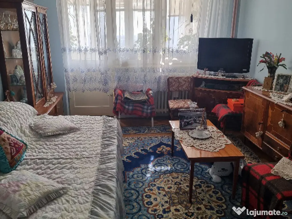 Apartament 2 camere, circular - zona Astra