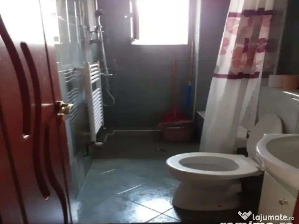 1 camera in zona Blascovici