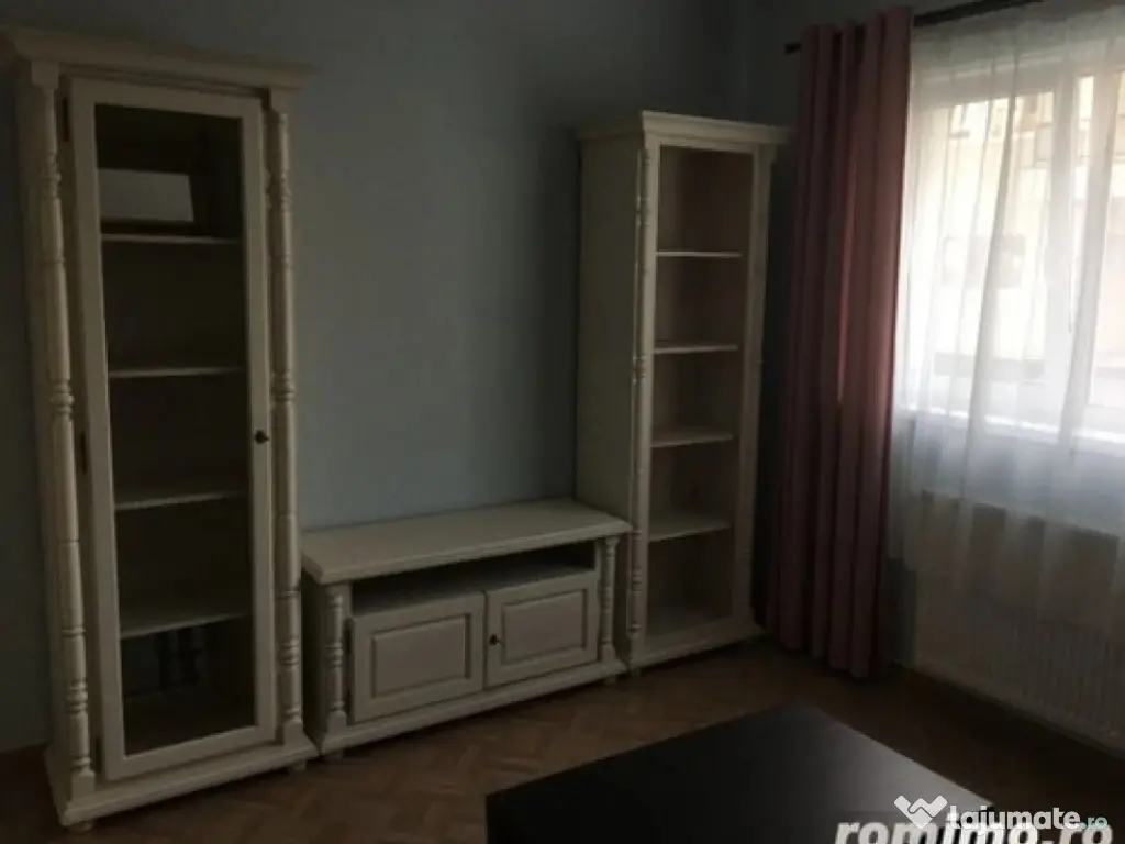 1 camera in zona Favorit