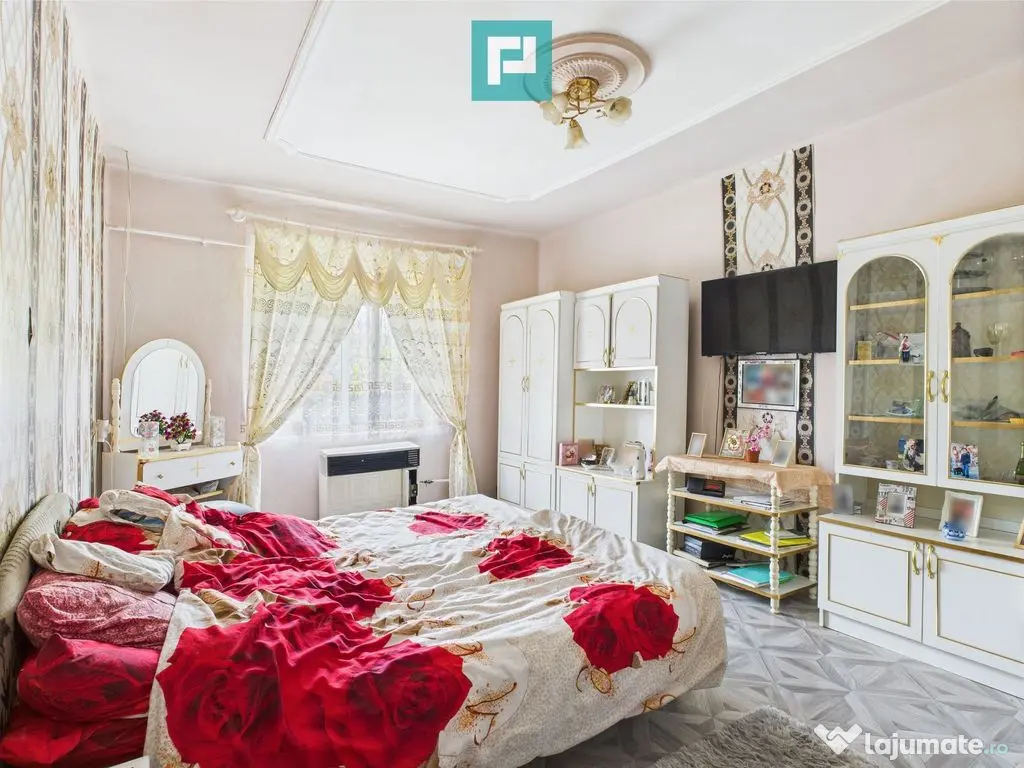 Casă cu 3 camere și teren generos lângă frontieră 