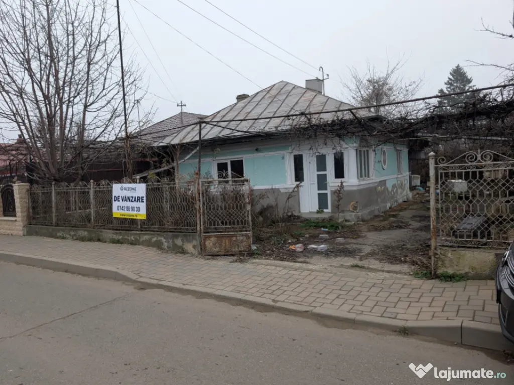 Casa + teren, Zona Mioritei - Bacau 