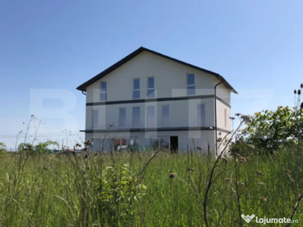 ???? Duplex de vanzare, cu 4 camere, cu priveliște panorami