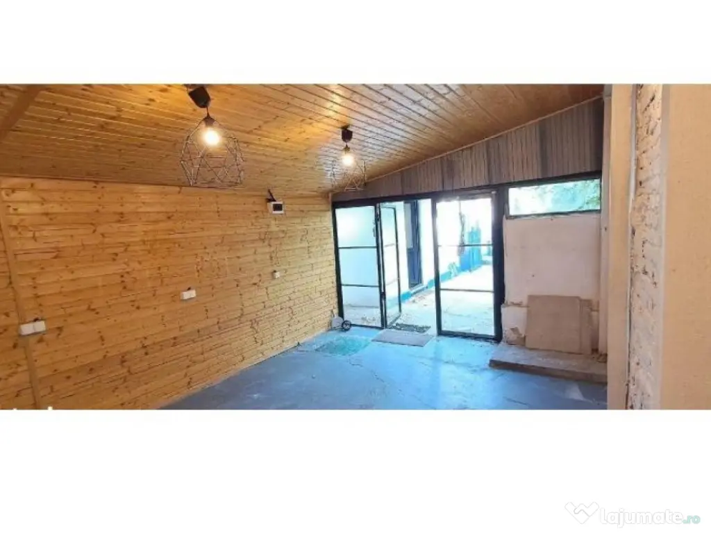 1 Mai Domenii - casa, 4 camere, curte, multiple dependinte, parcare 