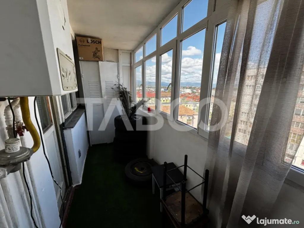 Apartament de vanzare 2 camere 47mp+7mp balcon zona Mihai Vi