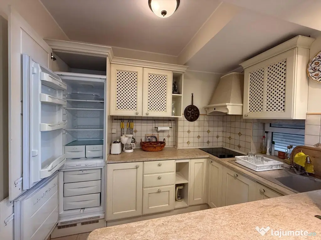 Apartament 4 camere, 101.21 mp, pe plaja Coral Beach – ... 